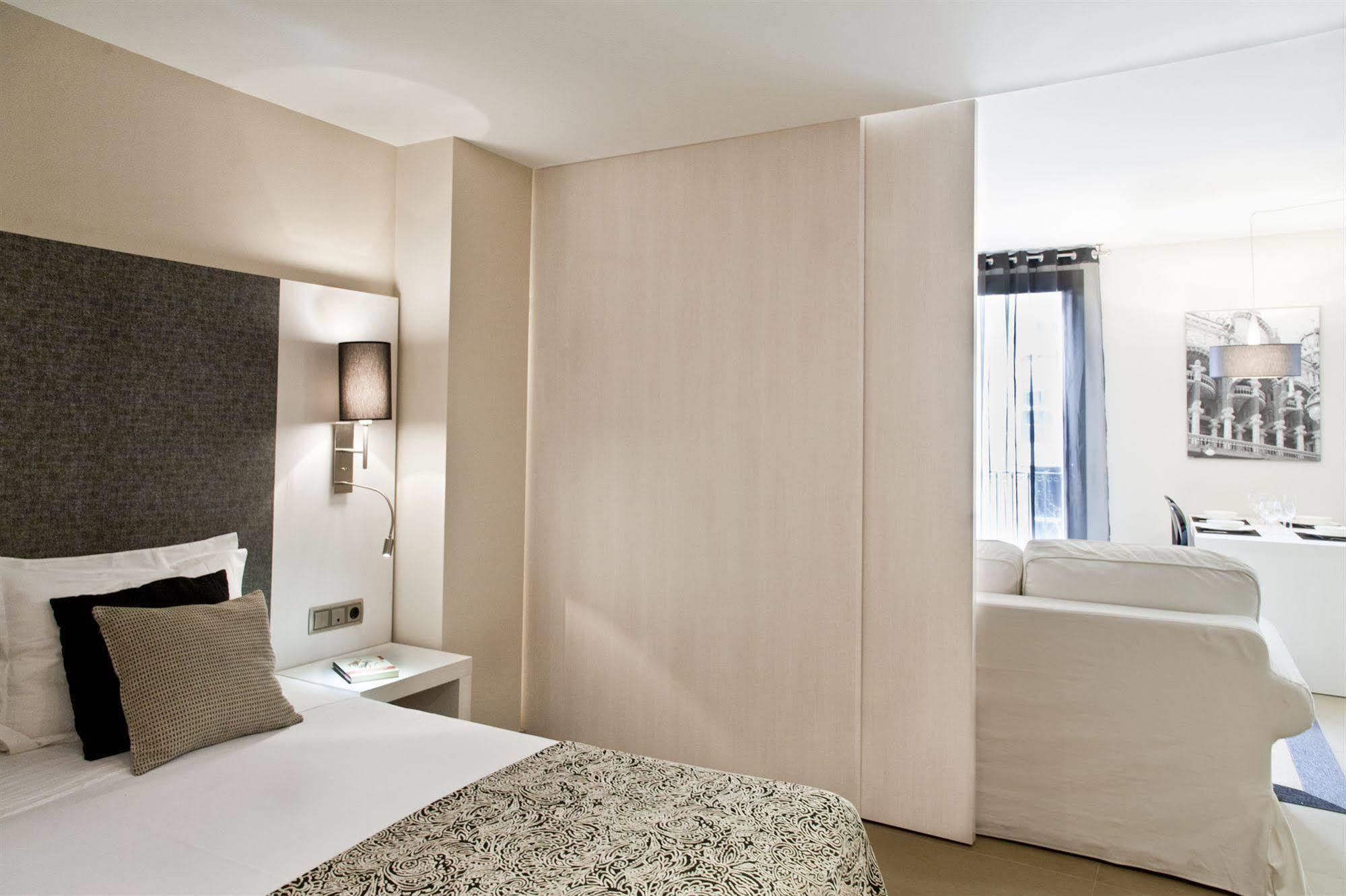 ברצלונה Up Suites Bcn מראה חיצוני תמונה