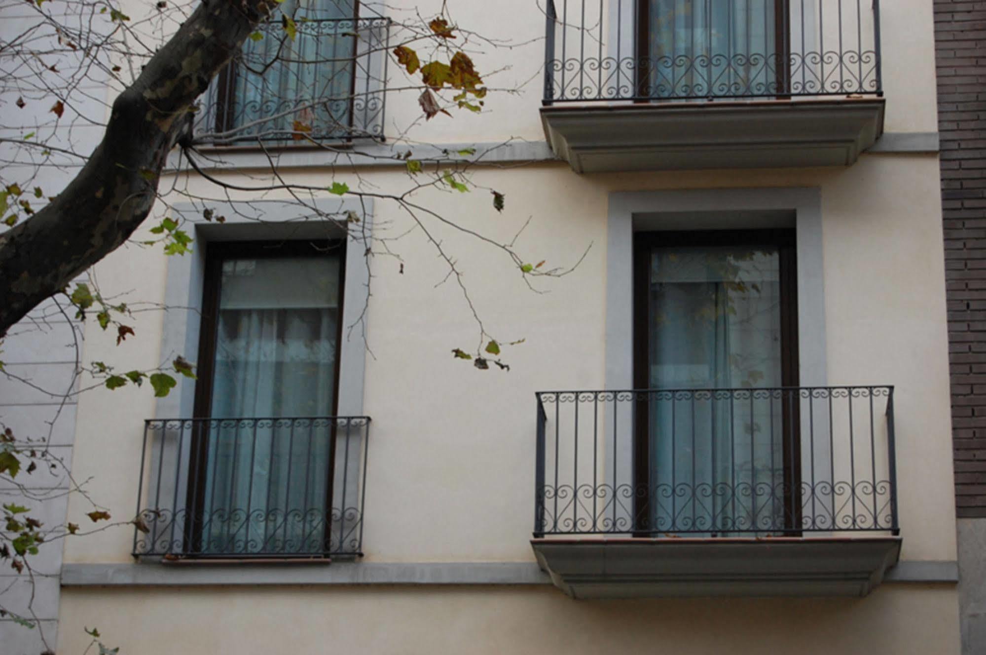 ברצלונה Up Suites Bcn מראה חיצוני תמונה